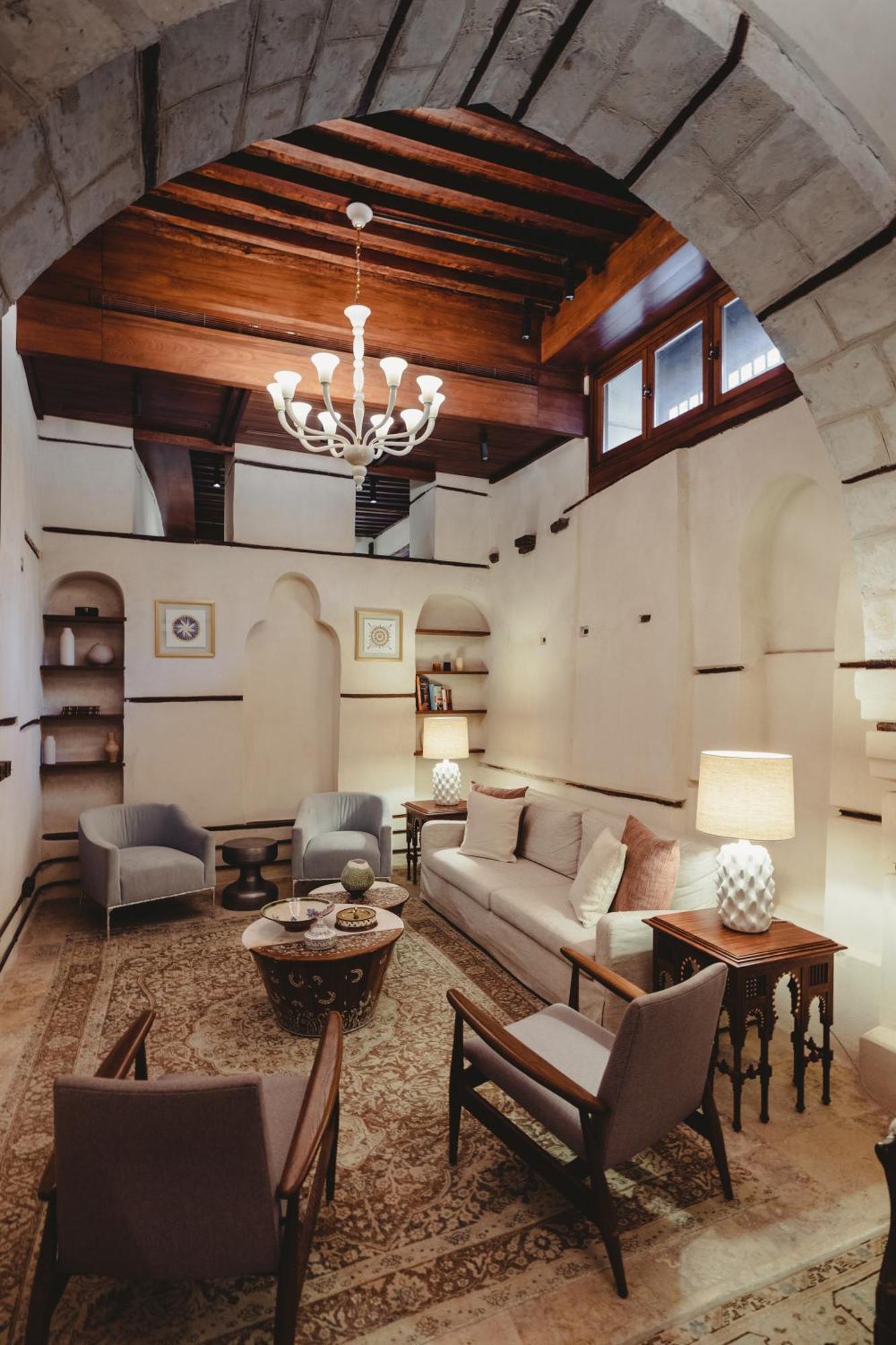 Al Balad Hospitality Hotel Джеда Екстериор снимка